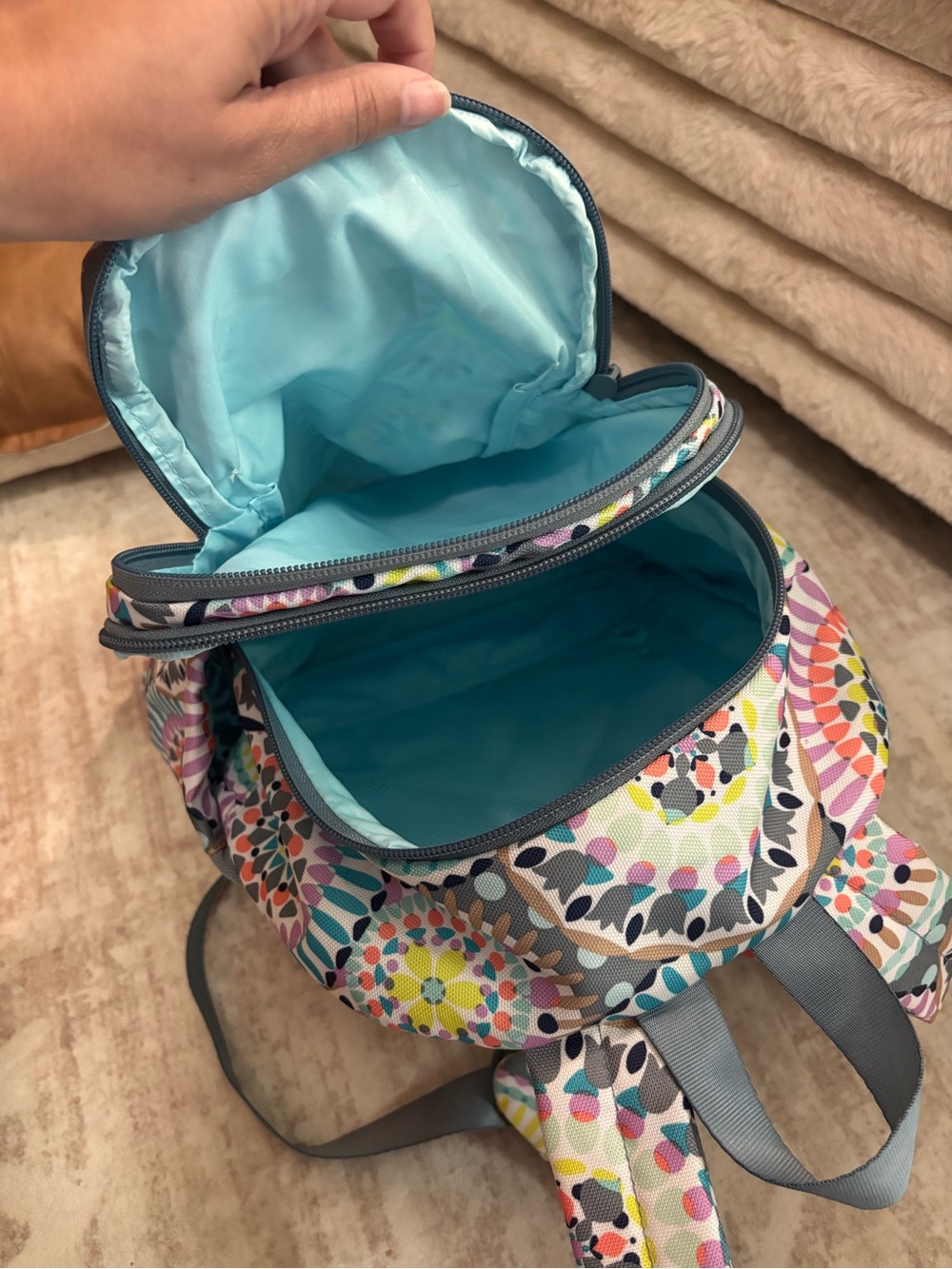 Vera Bradley Gray Backpack with Multicolor Medallion Print - Picture 4 of 7